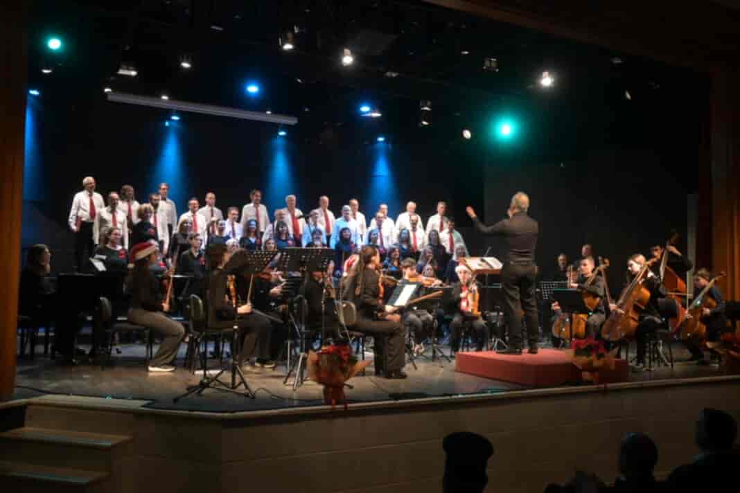 Μια βραδιά, γεμάτη μουσική, συναίσθημα και φως από τη Μικτή χορωδία του Μουσικού Συλλόγου Λάρισας