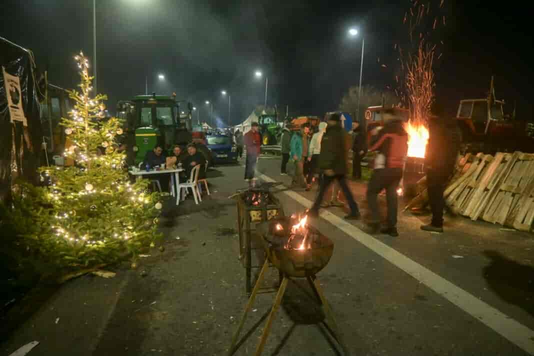 mploko nikaias larissa