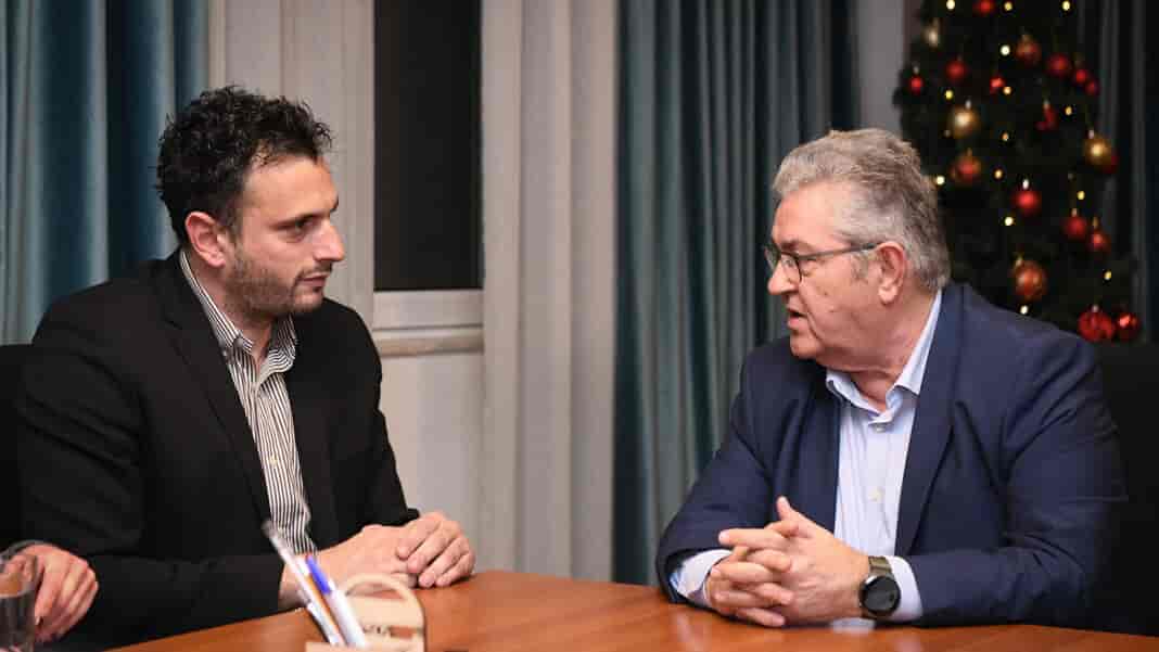 koyts-synant-tsikritsis-9 Κουτσούμπας σε Τσικριτσή: Το ΚΚΕ είχε παρέμβει για τους σεισμοπληκτούς του Δαμασίου