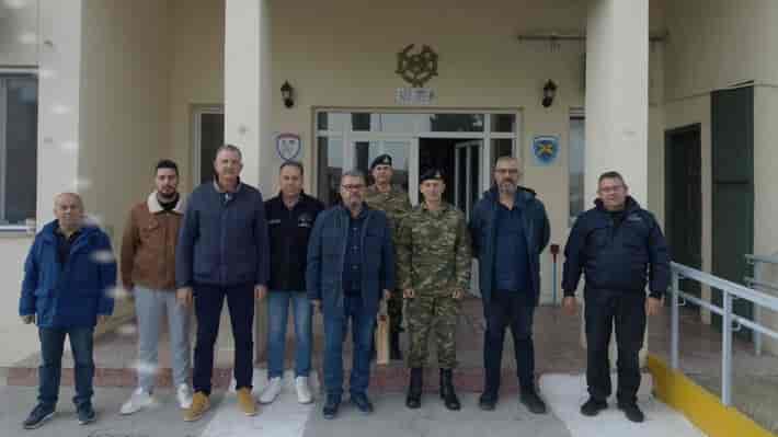 Τις στρατιωτικές εγκαταστάσεις   303 και 304 ΠΕΒ σε Λάρισα και Βόλο επισκέφτηκαν κλιμάκια του ΚΚΕ