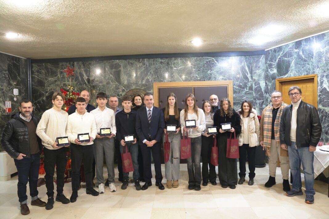 DHMARXOS-NOL-BRABEIA9 Θ.Μαμάκος: «Είστε το παρόν και το μέλλον της Λάρισας»