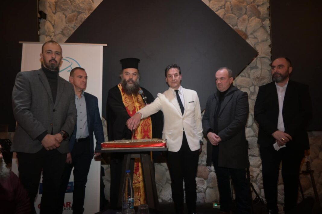 Έκοψε την πρωτοχρονιάτικη πίτα ο Εμπορικός Σύλλογος Λάρισας