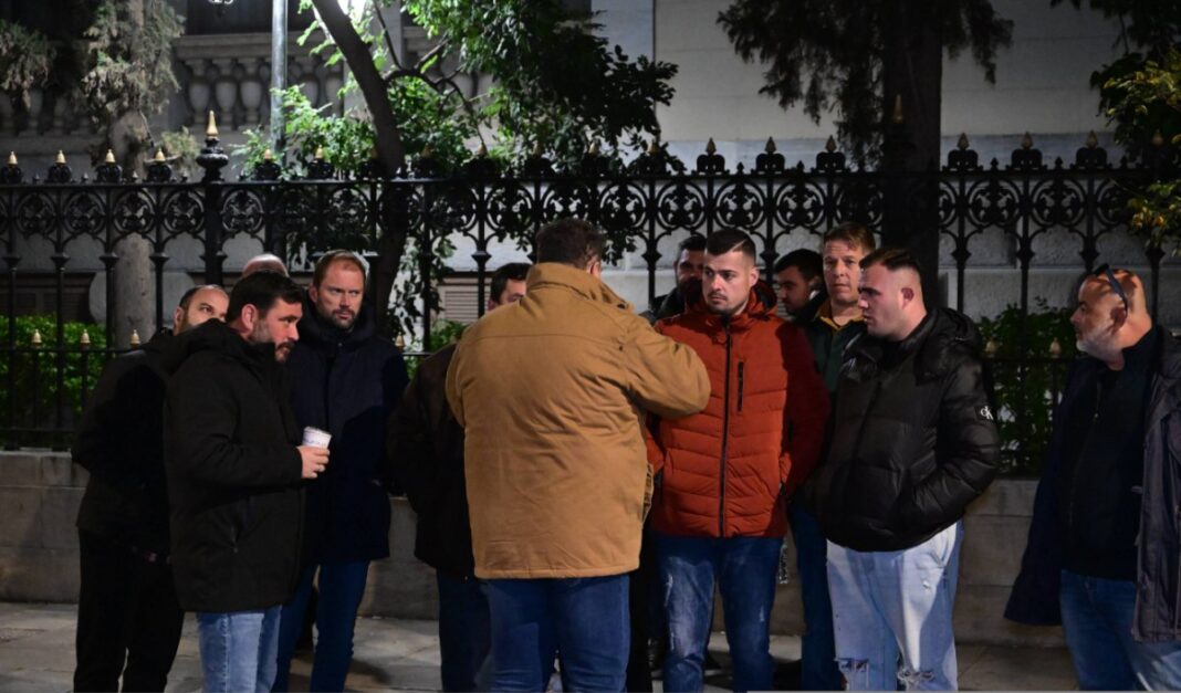 συνάντηση των «προθύμων» με τον πρωθυπουργό