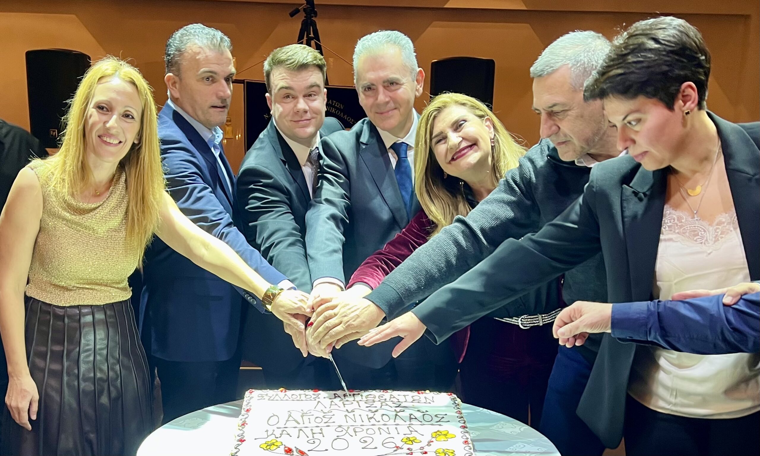 Μ. Χαρακόπουλος στον χορό Αργιθεατών: Πατρίδα είναι τα παιδικά μας χρόνια και οι αναμνήσεις μας (βίντεο-φωτό)