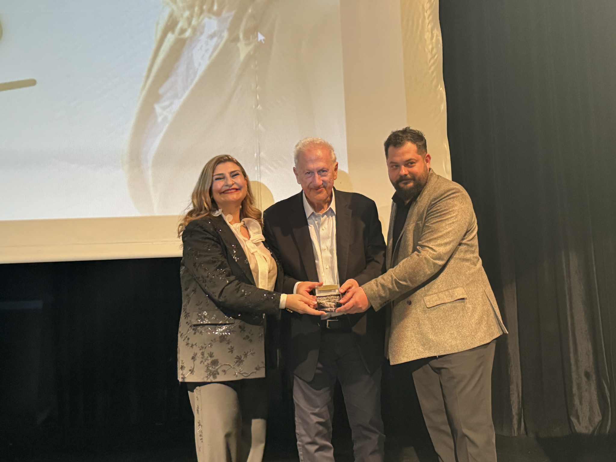 Ε. Λιακούλη: « Ένα μεγάλο ευχαριστώ στη Λάρισα, που μου δίνει τη δύναμη να μιλάω ελεύθερα και δυνατά…»