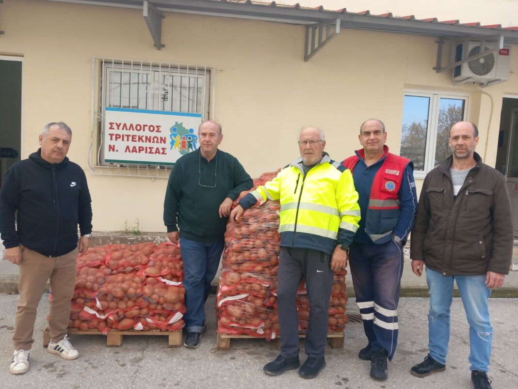 ΔΙΑΝΟΜΗ ΠΑΤΑΤΑΣ  ΑΠΟ ΤΡΙΤΕΚΝΟΥΣ Ν.ΛΑΡΙΣΑΣ