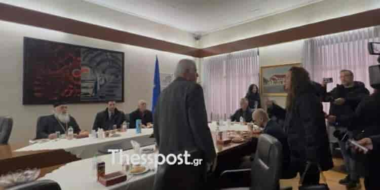 Οργή συγγενών θυμάτων των Τεμπών για την παρουσία Κυρανάκη στο μνημόσυνο