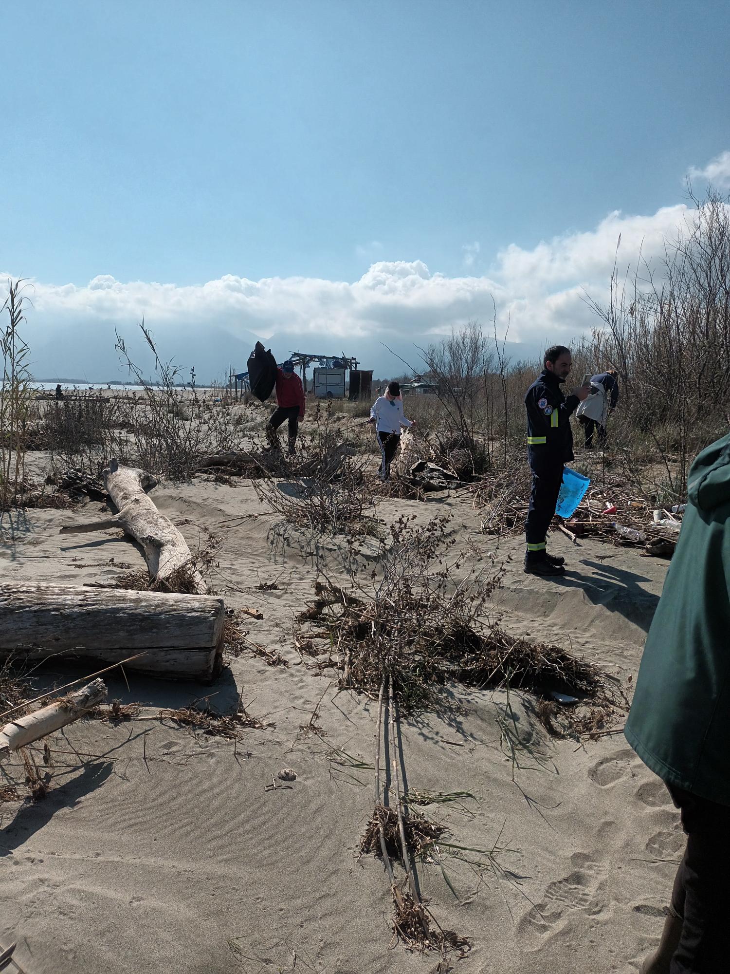 500 κιλά λιγότερα πλαστικά στον Πηνειό, στη Λάρισα και το Δέλτα