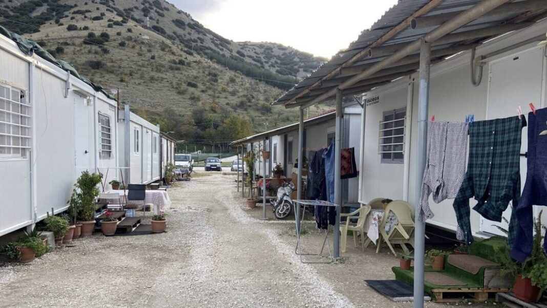 περί «μαϊμού σεισμόπληκτων»