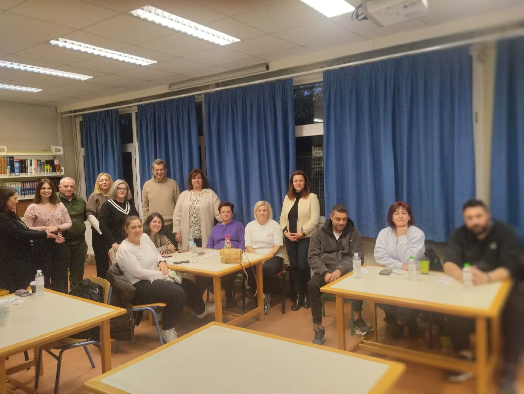 Επίσκεψη του Κέντρου Κοινότητας Δήμου Λαρισαίων στο ΣΔΕ Λάρισας με θέμα την παραβατικότητα και τη δύναμη της εκπαίδευσης