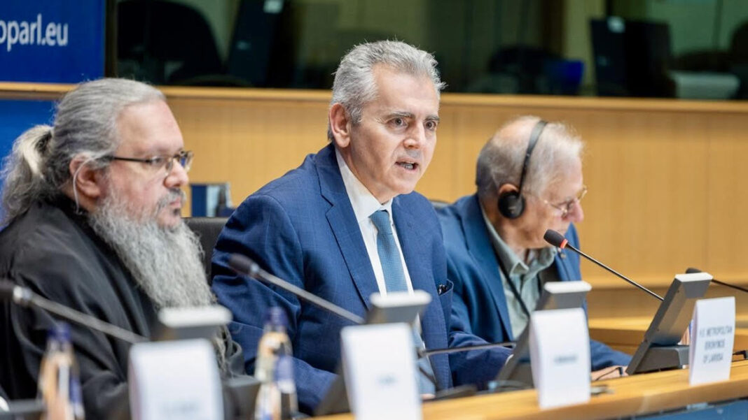 Μ. Χαρακόπουλος στις Βρυξέλλες: Κοινή αμυντική πολιτική και ενίσχυση αξιακών πυλώνων της ΕΕ