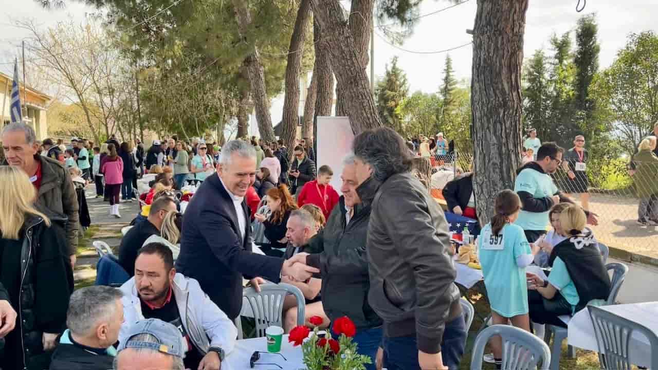 Μ. Χαρακόπουλος στον Κραυξίδειο Αγώνα Δρόμου: Μαραθώνιος θεσμός για ευγενή σκοπό στον Κραννώνα