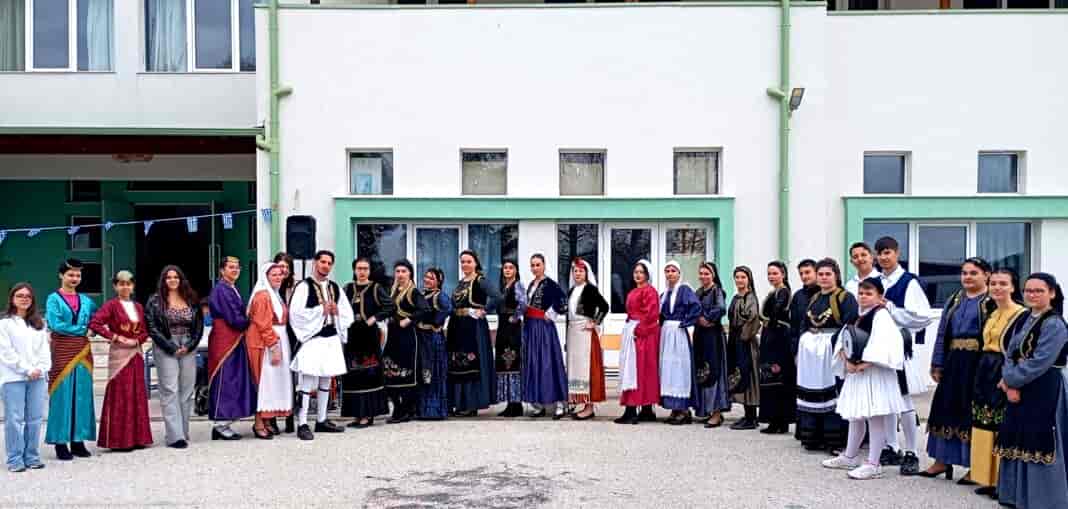ΕΠΑΛ Τυρνάβου: «Οδός Ηρώων του 1821», μια πορεία της νέας γενιάς στο σήμερα