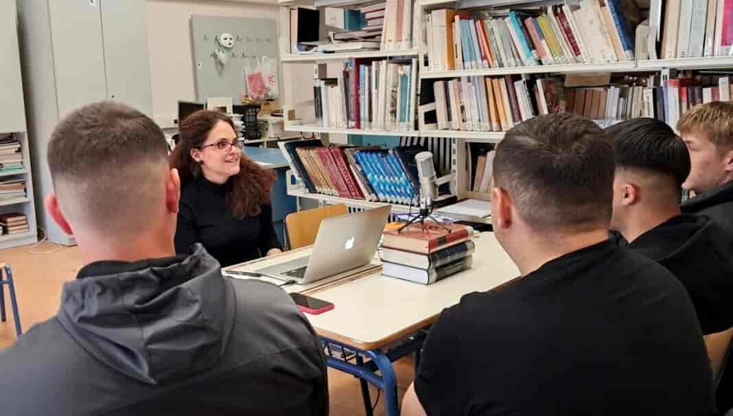 Το ΕΠΑΛ Τυρνάβου συμμετέχει στο πρόγραμμα με τίτλο: «Σπάζοντας τη σιωπή, οι νέοι μιλούν για τη φυλακή»