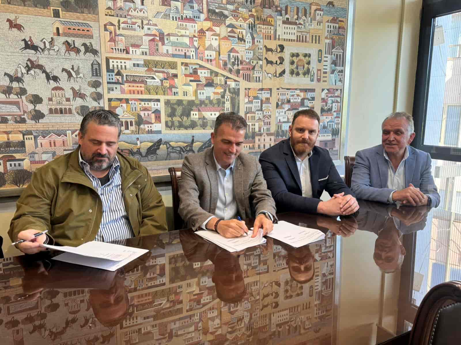 Δήμος Λαρισαίων: Αντικαθιστά παλαιωμένο δίκτυο αγωγών αποχέτευσης σε κεντρικές περιοχές -