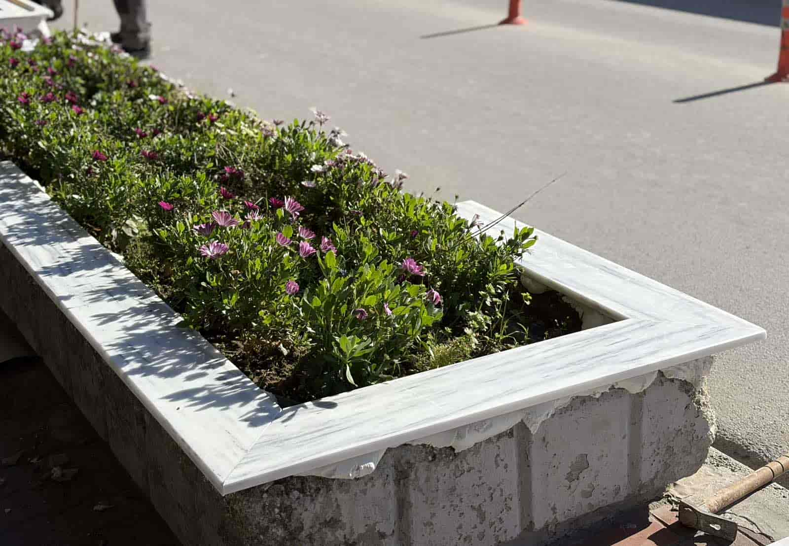 Παρεμβάσεις αποκατάστασης και αναβάθμισης κοινόχρηστων χώρων από τον
Δήμο Τυρνάβου