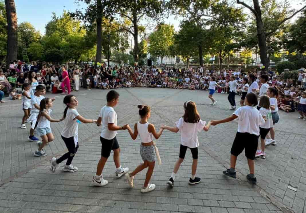 Kataskinosi-stin-poli-foto arxeiou (2)