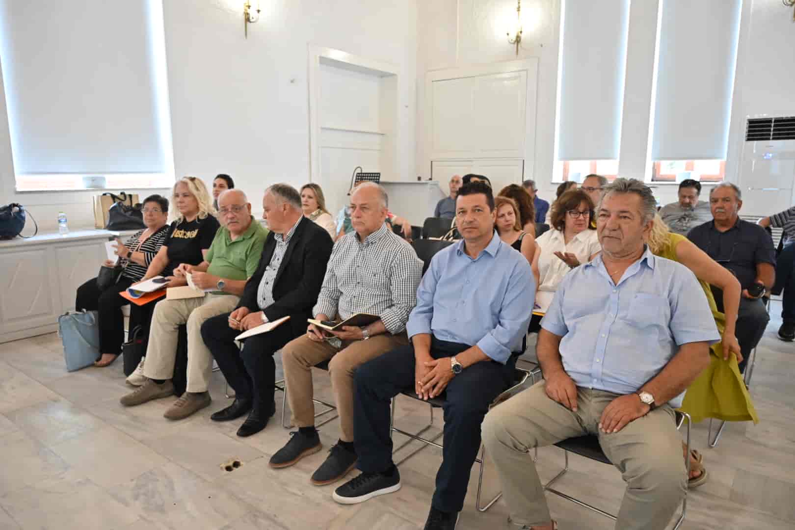 Σύσκεψη Δ. Κουρέτα με τους Δημάρχους Σποράδων στη Σκιάθο για έργα