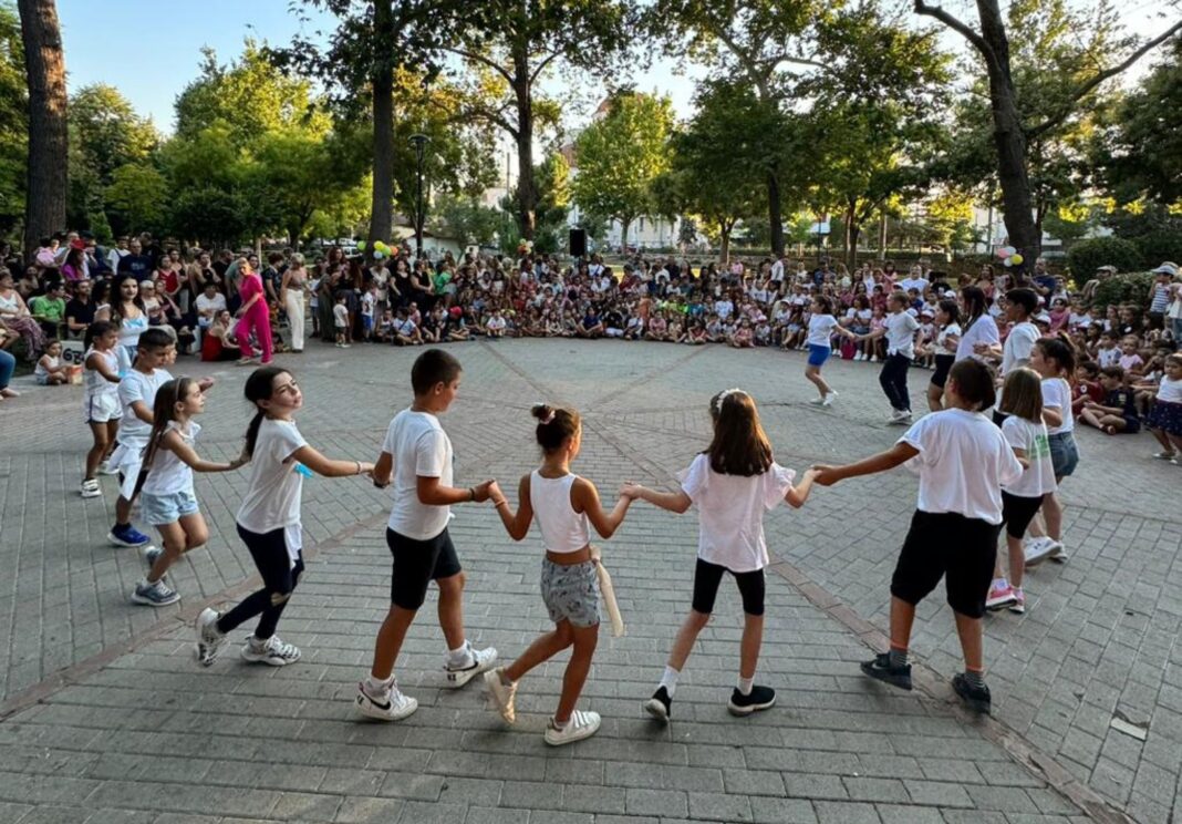 Kataskinosi-stin-poli-foto arxeiou (2) (1)