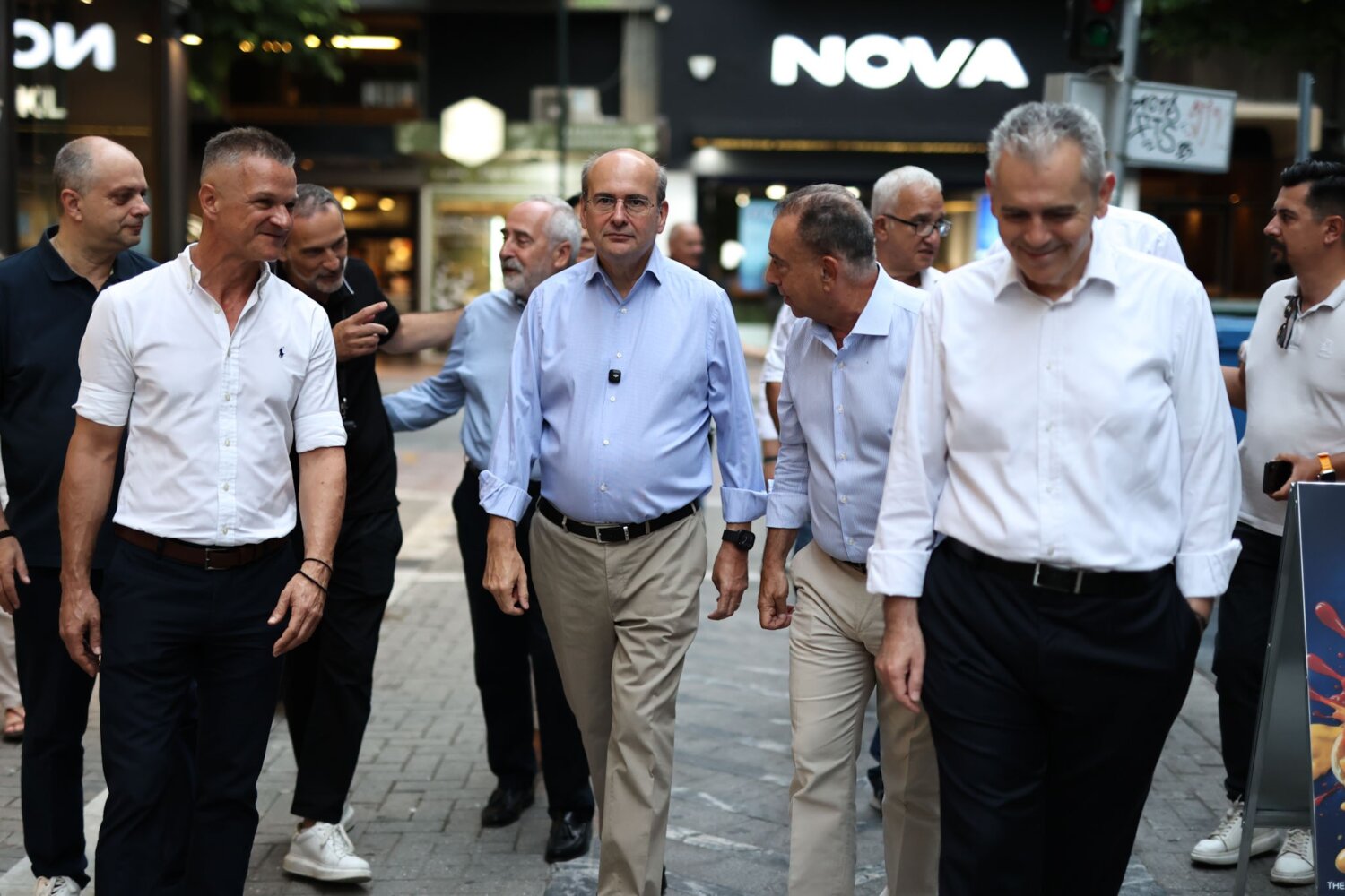 Με ιδιαίτερη επιτυχία η επίσκεψη του Κωστή Χατζηδάκη στη Λάρισα με αφορμή την επετειακή εκδήλωση της Δ.Ε.Ε.Π. Ν.Δ.